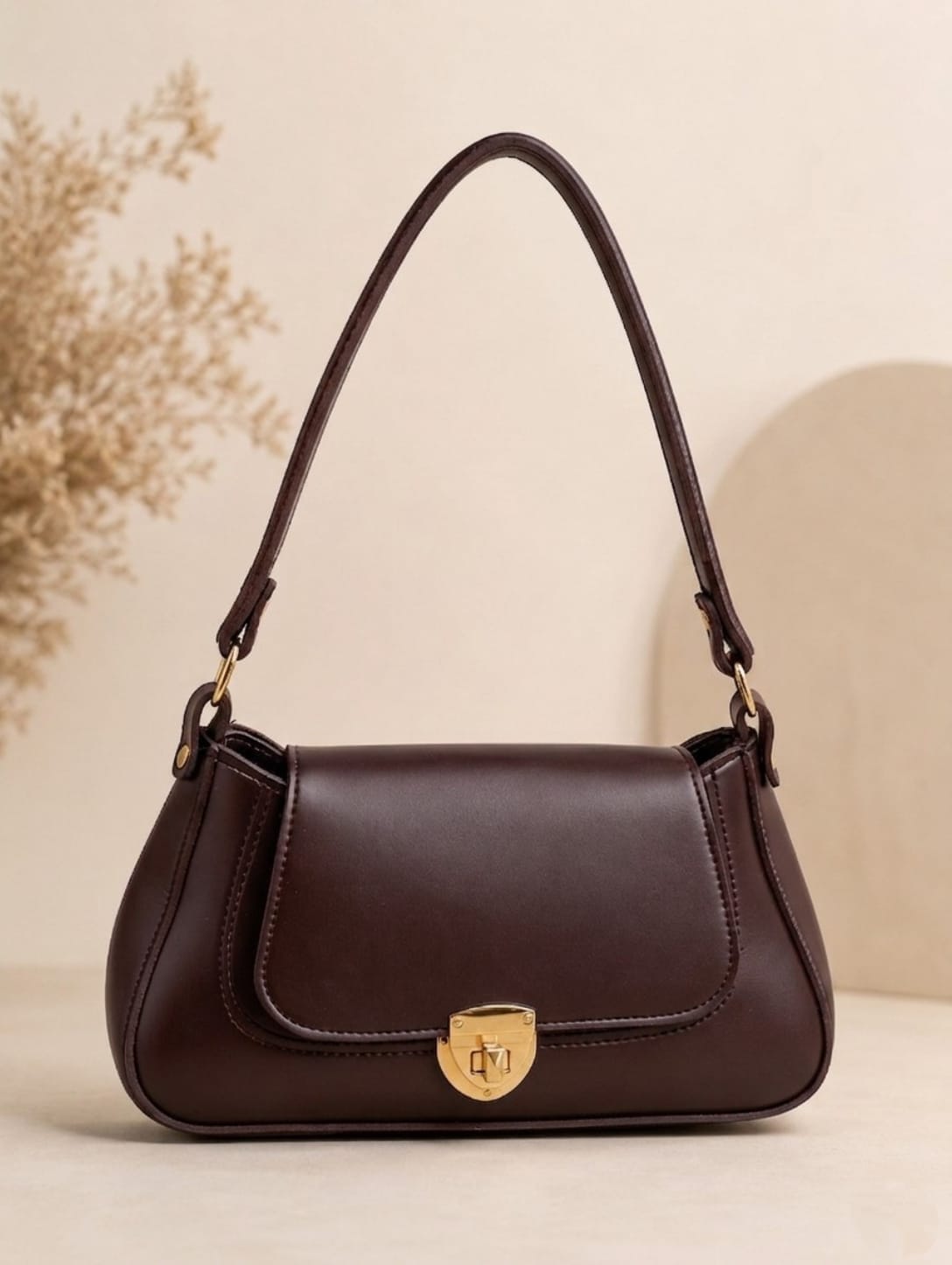 Elegant Women's Flap Shoulder Purse – Premium Leather-Look Finish