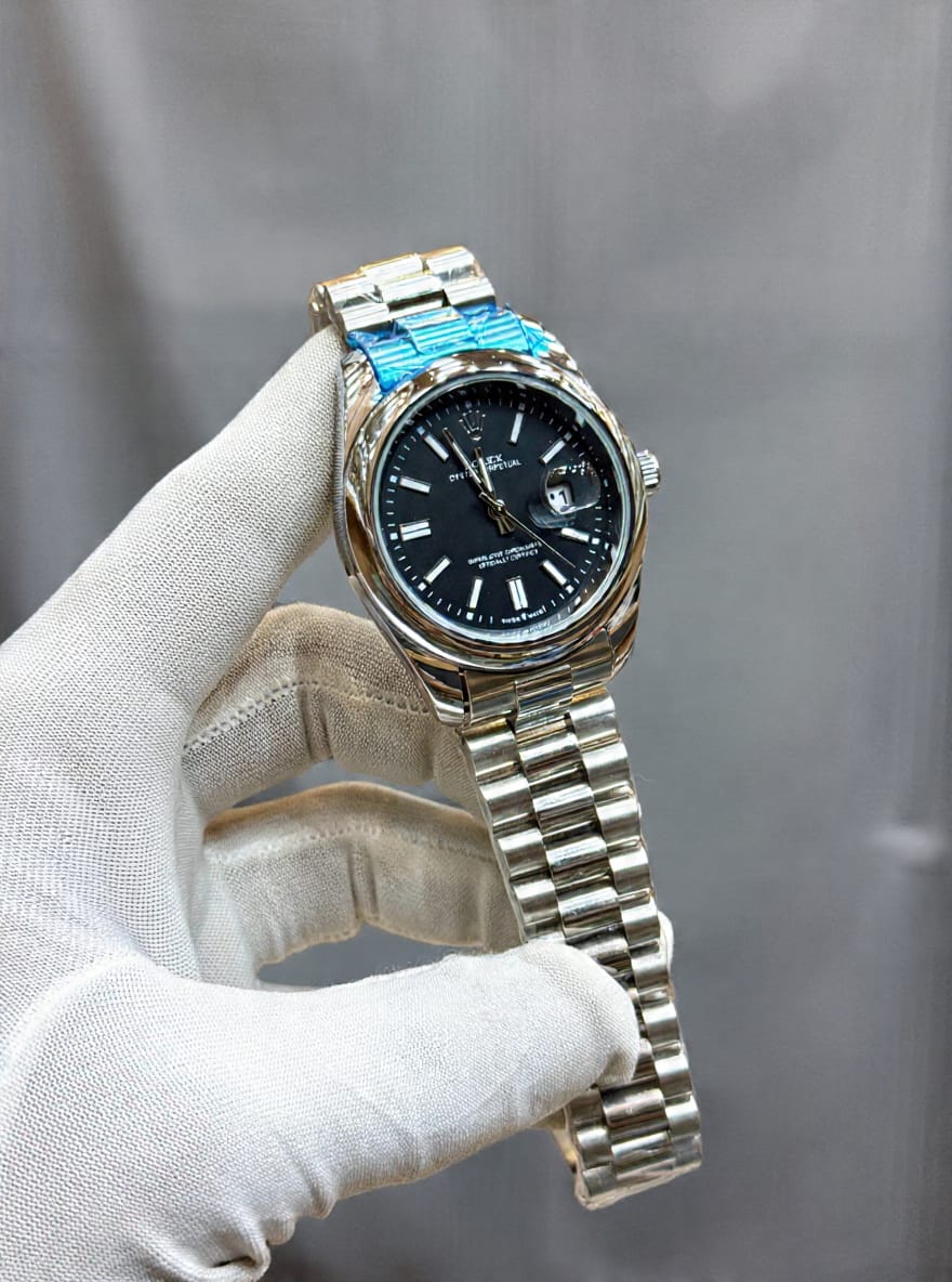 Rolex Oyster Perpetual Stainless Steel Watch – Premium Analog Timepiece with Date Display & Luminous Dial**
